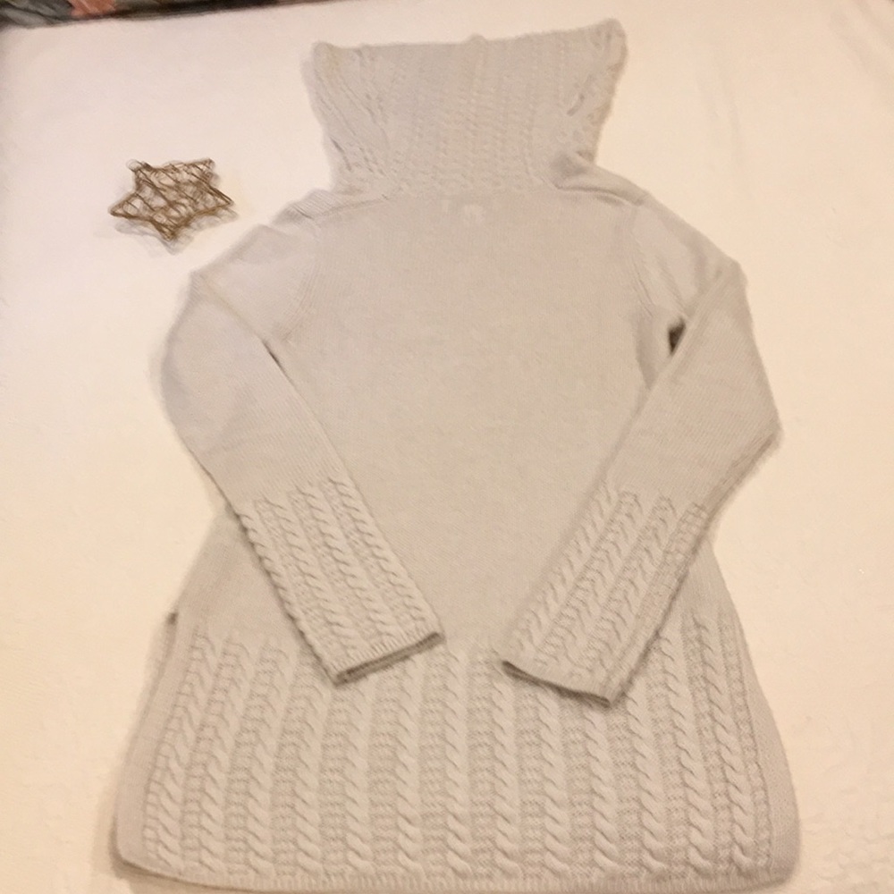 Ellen Tracy wool blend sweater size medium - Picture 4 of 12
